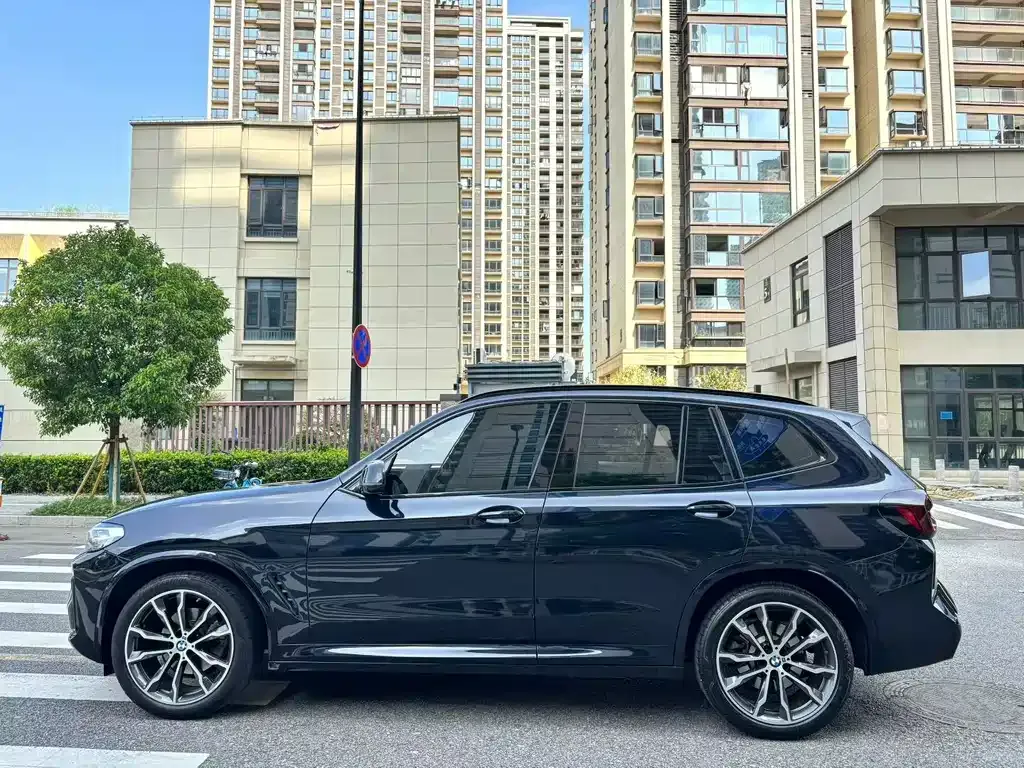 BMW X3 — фото 7