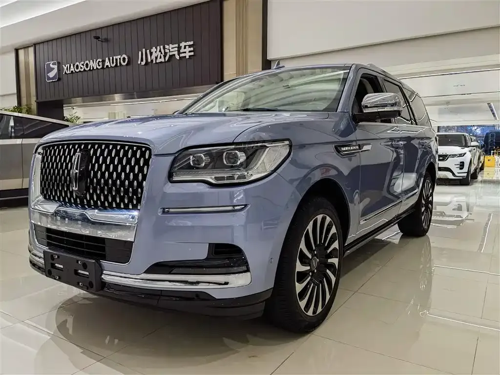 Lincoln Navigator 2023 из CN, фото 1