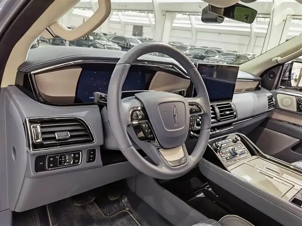 Lincoln Navigator 2023 из CN, фото 10
