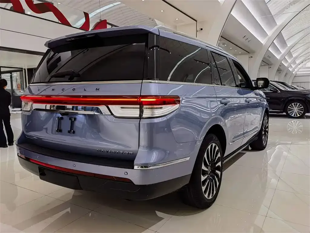 Lincoln Navigator 2023 из CN, фото 4