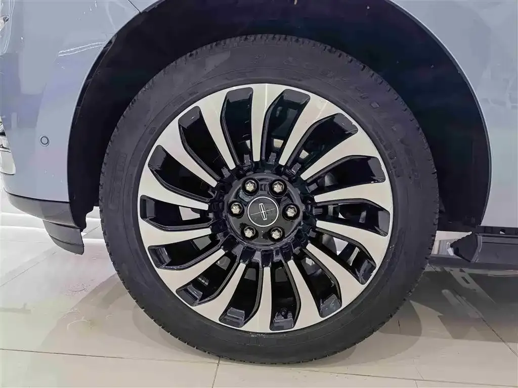 Lincoln Navigator 2023 из CN, фото 7