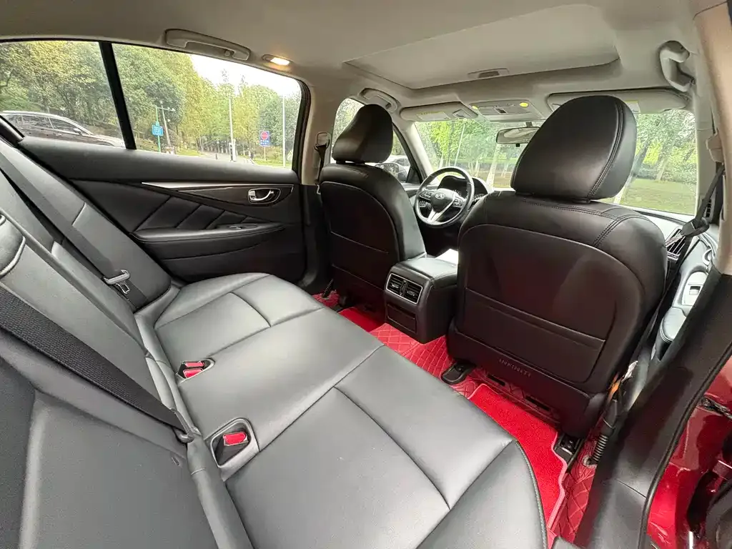 Infiniti Q50L 2021 из CN, фото 10