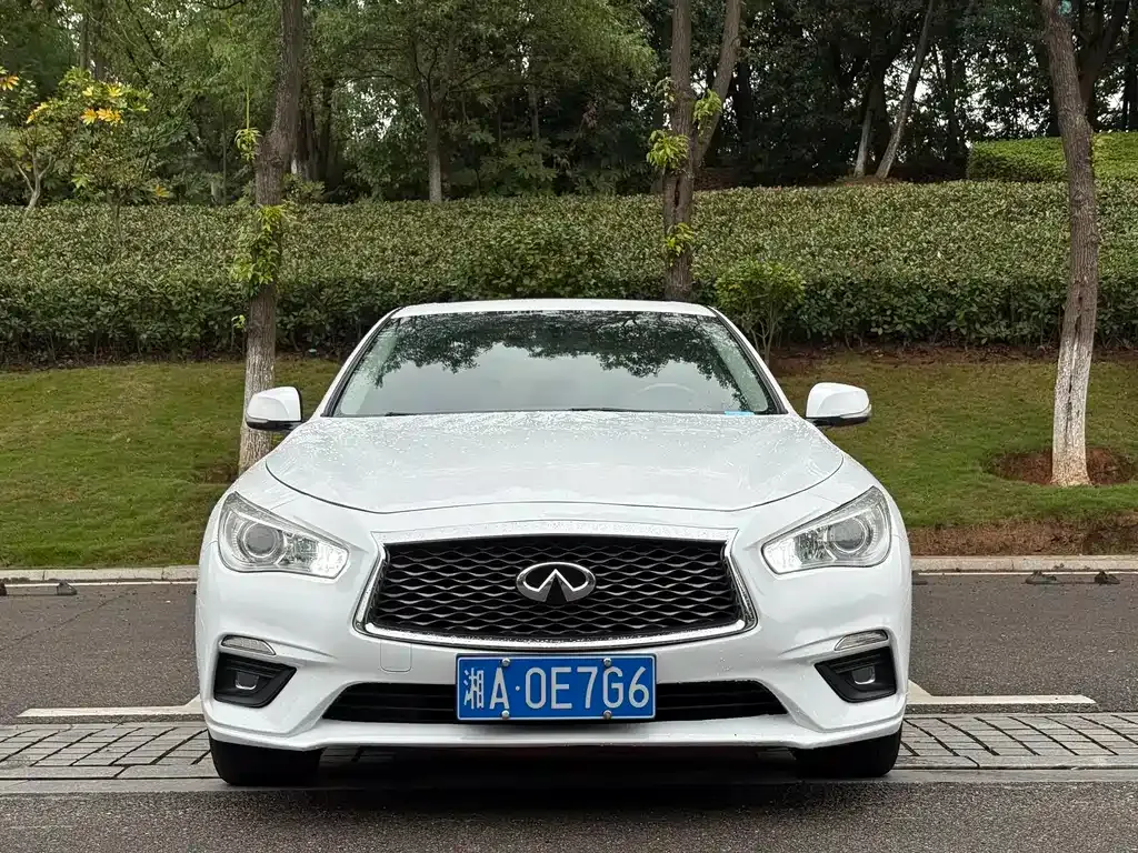 Infiniti Q50L 2021 из CN, фото 2