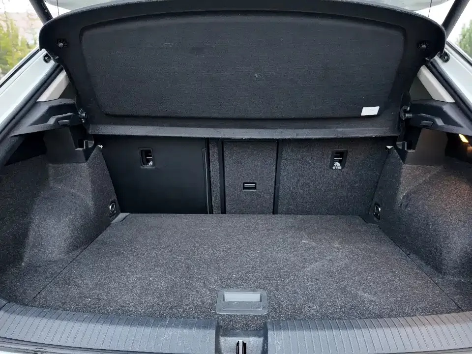 Volkswagen T-Roc 2023 из CN, фото 10