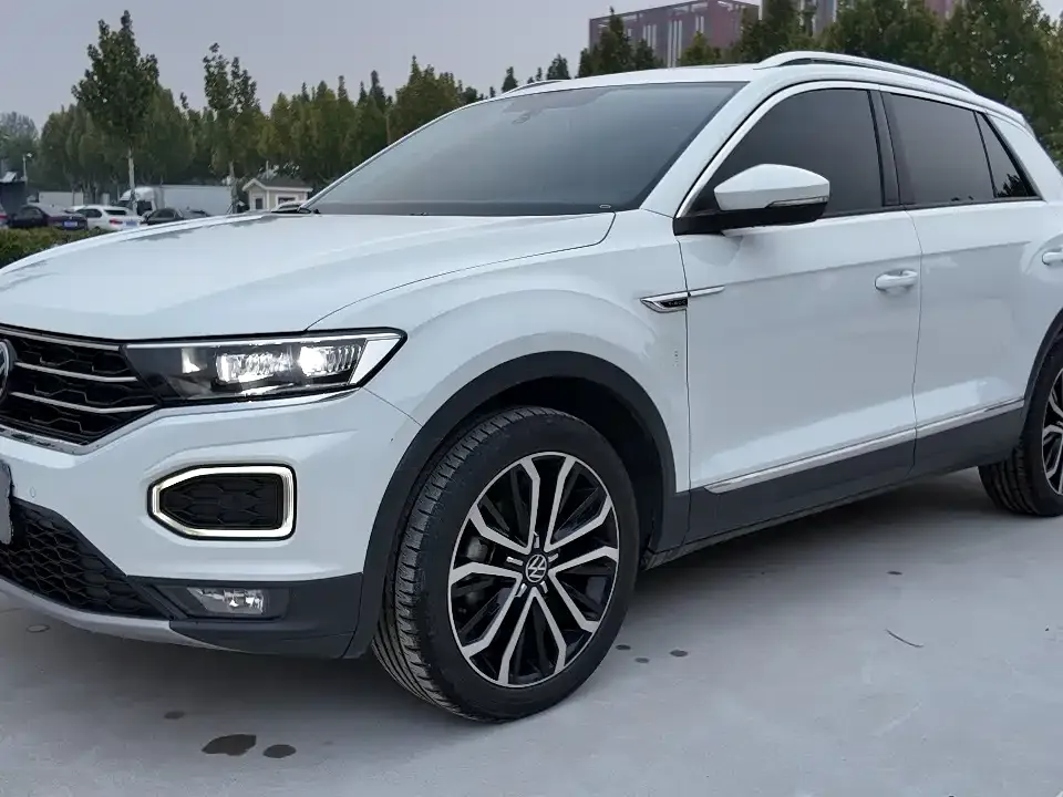 Volkswagen T-Roc 2023 из CN, фото 2