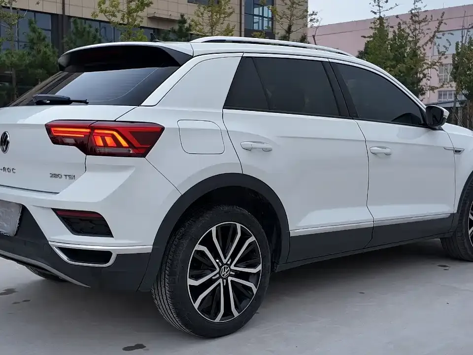 Volkswagen T-Roc 2023 из CN, фото 5