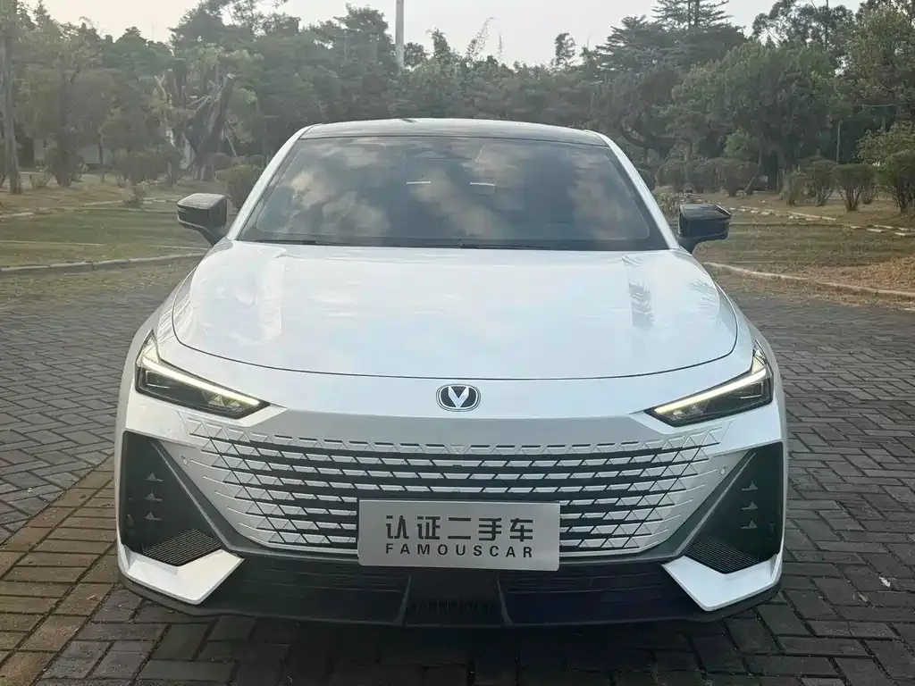 Changan UNI-V 2024 из CN, фото 2