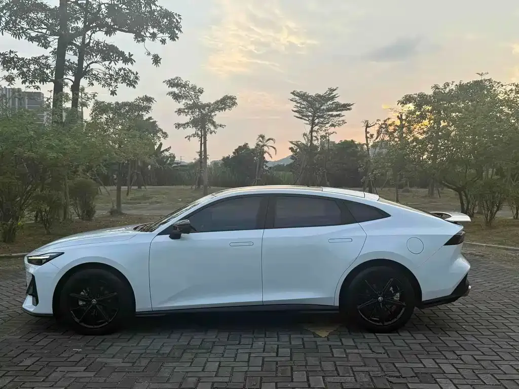Changan UNI-V 2024 из CN, фото 5