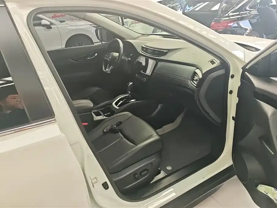 Nissan X-Trail 2024 из CN, фото 8