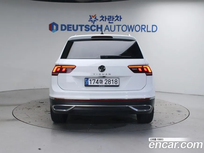 Volkswagen Tiguan — фото 4