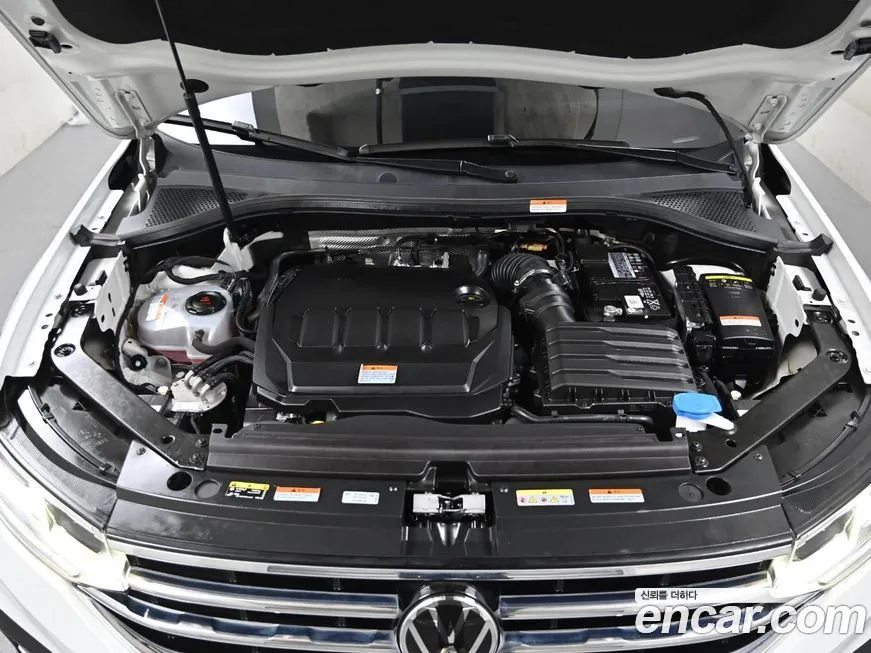 Volkswagen Tiguan — фото 6