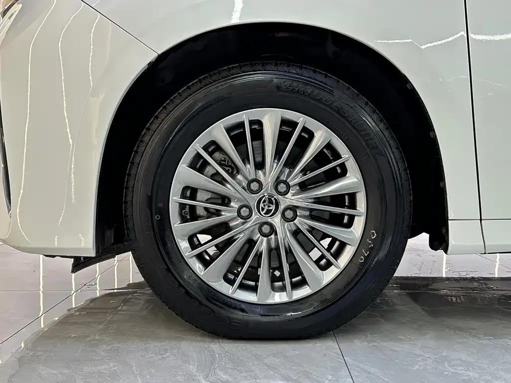 Toyota Alphard 2022 из CN, фото 8
