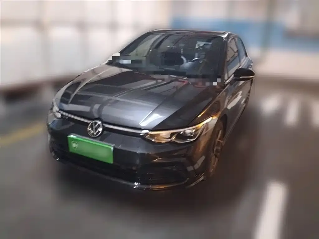 Volkswagen Golf 2023 из CN, фото 1