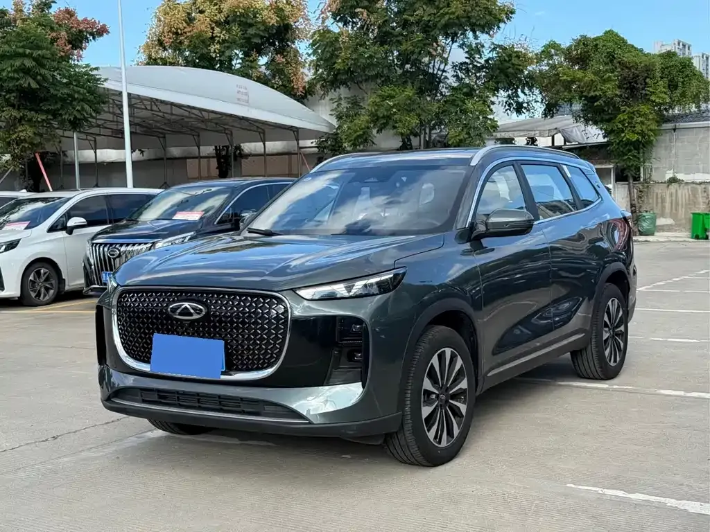 Chery Tiggo 8 PLUS — фото 1