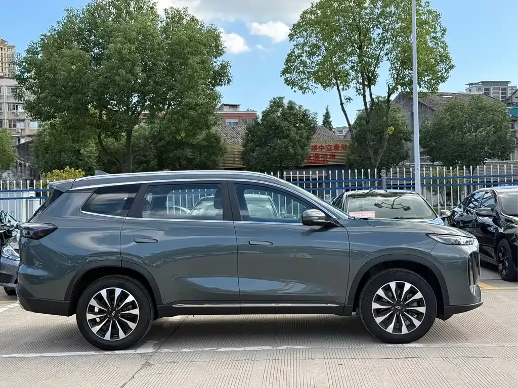 Chery Tiggo 8 PLUS — фото 7