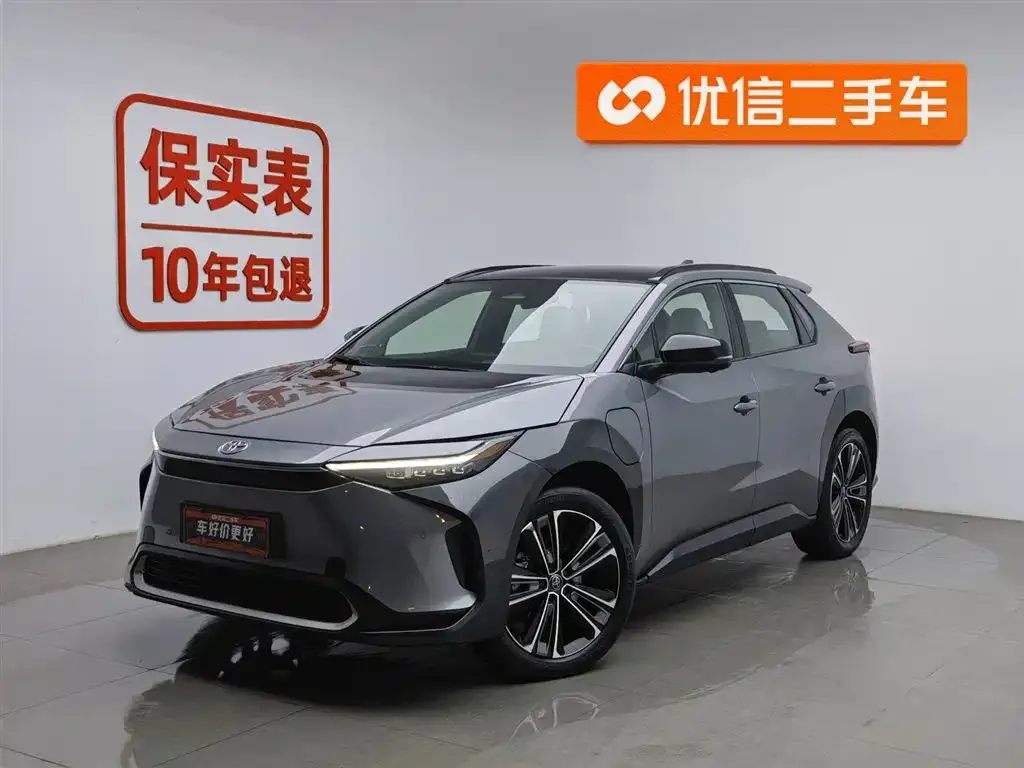 Toyota bZ4X 2022 из CN, фото 1