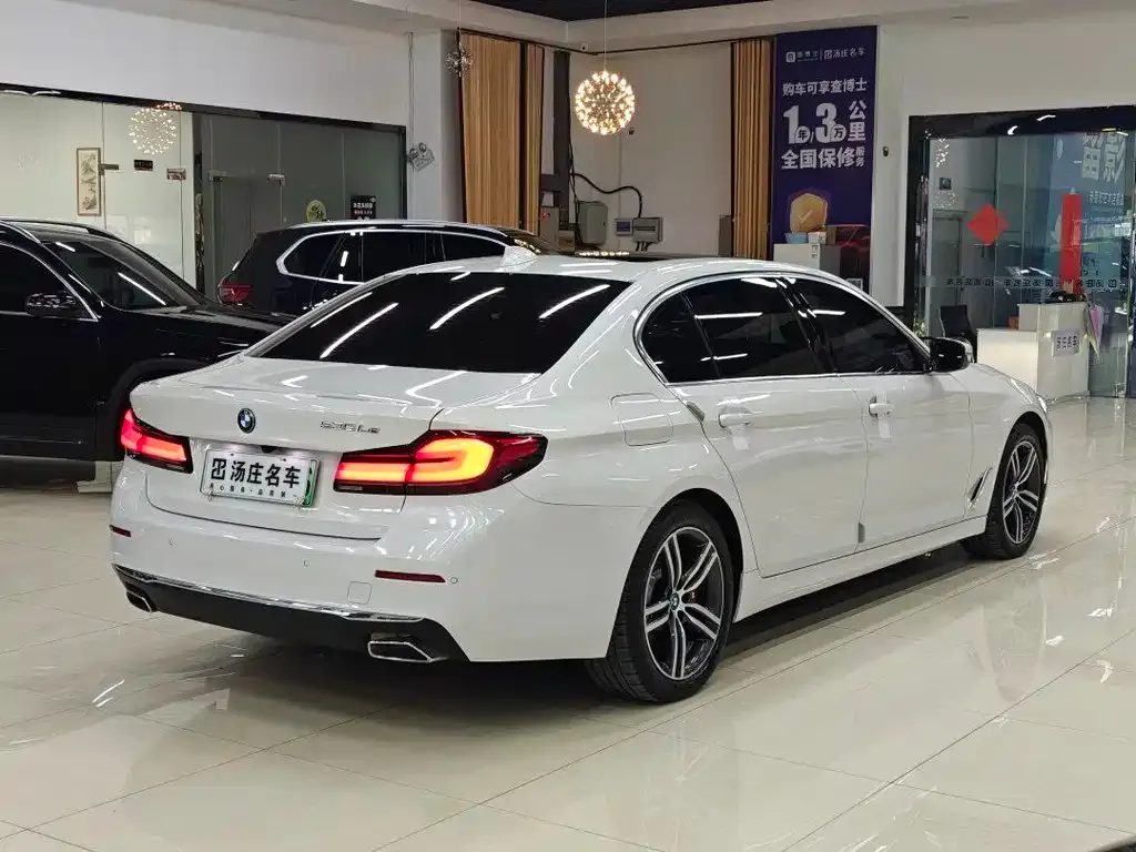 BMW 5 Series New Energy — фото 8