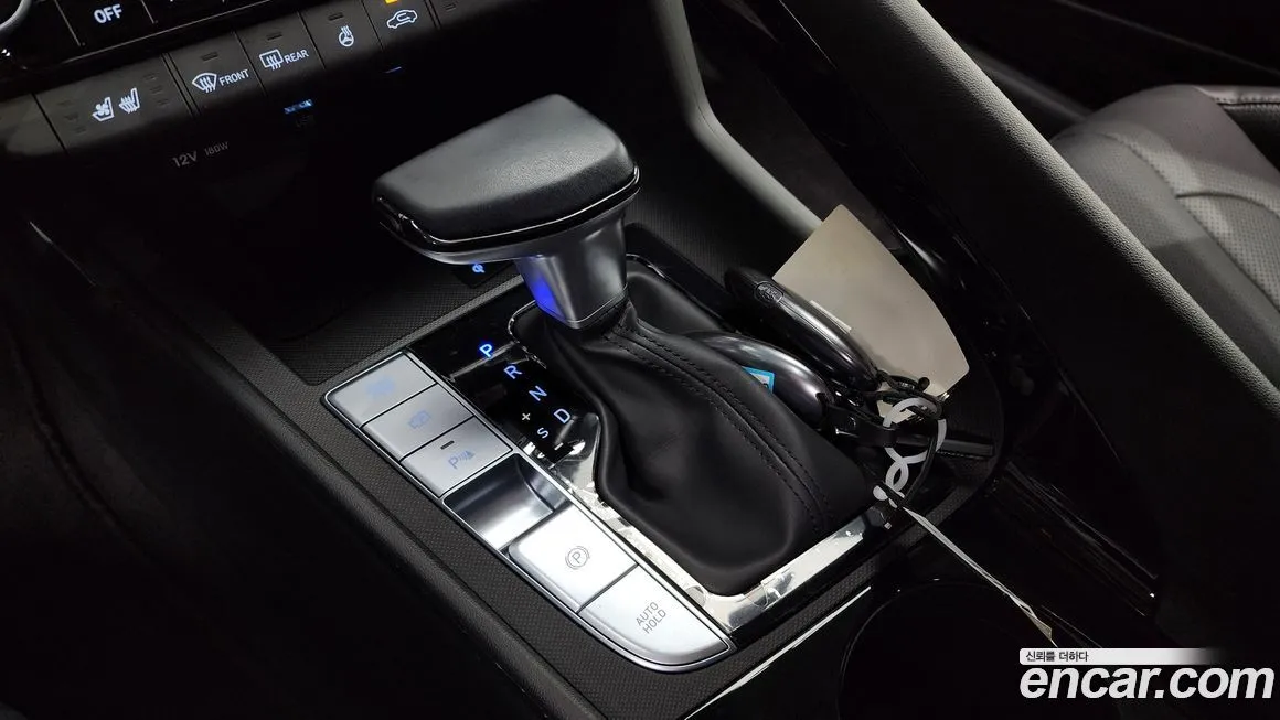 Hyundai AVANTE — фото 9