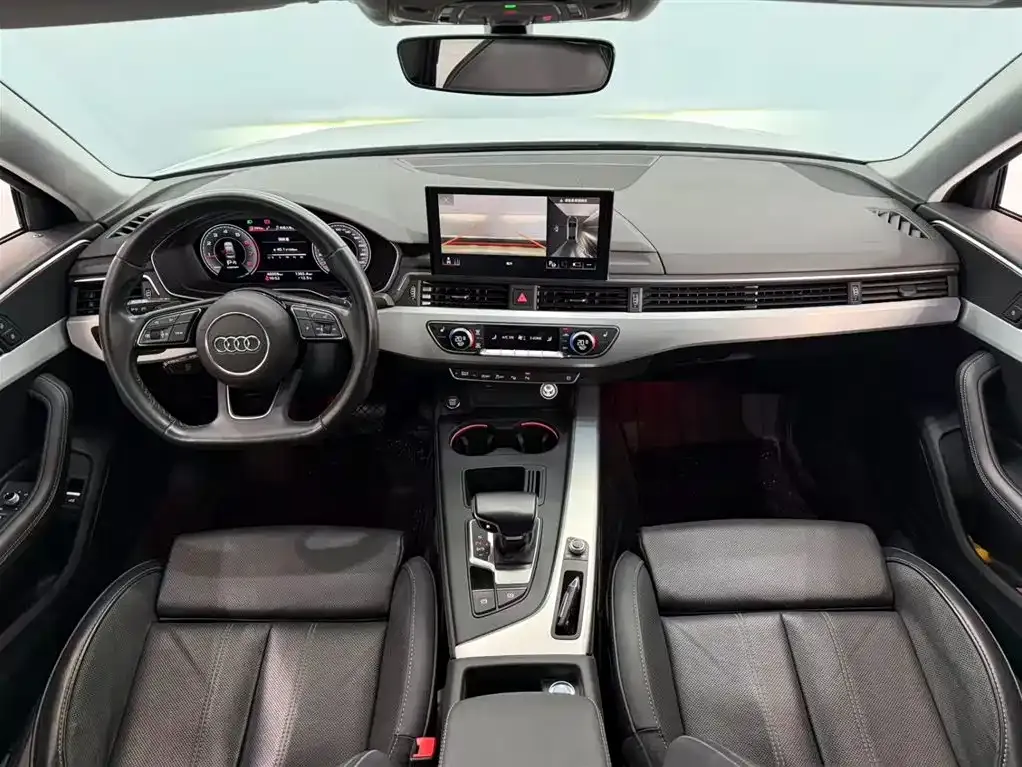 Audi A4L 2023 из CN, фото 6