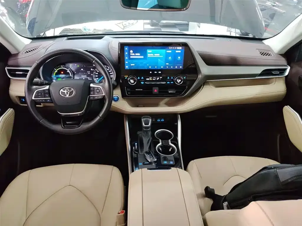 Toyota Highlander 2021 из CN, фото 10