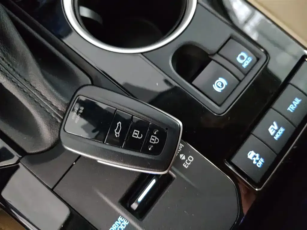 Toyota Highlander 2021 из CN, фото 9