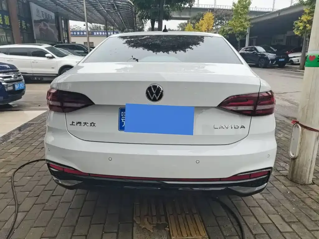 Volkswagen Lavida 2023 из CN, фото 8