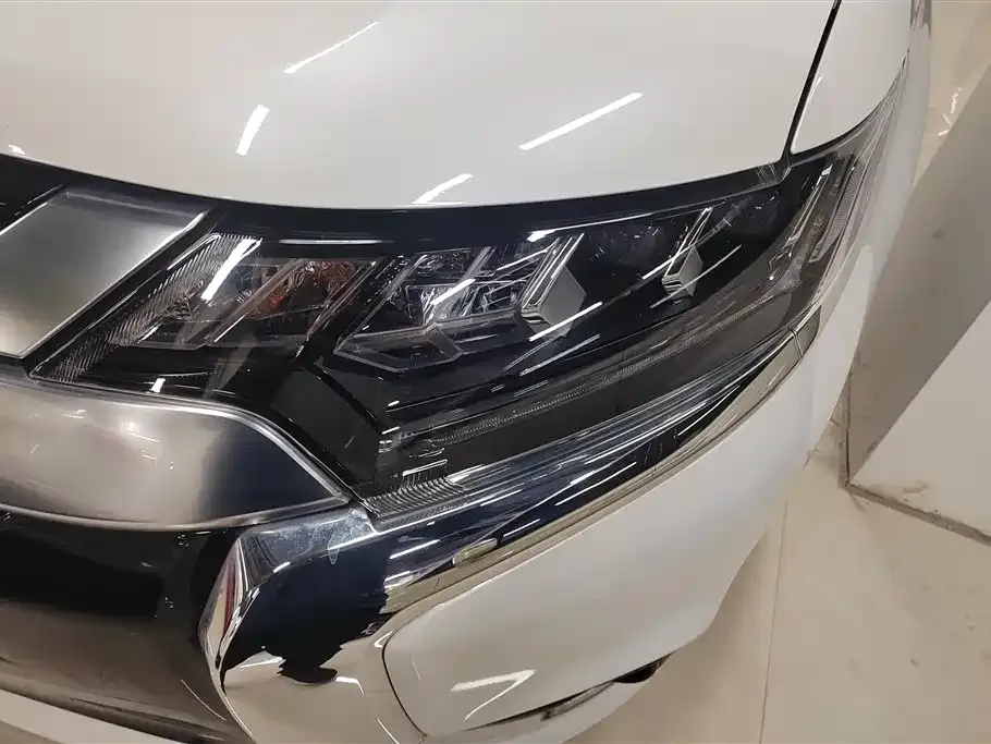 Mitsubishi Outlander 2022 из CN, фото 5