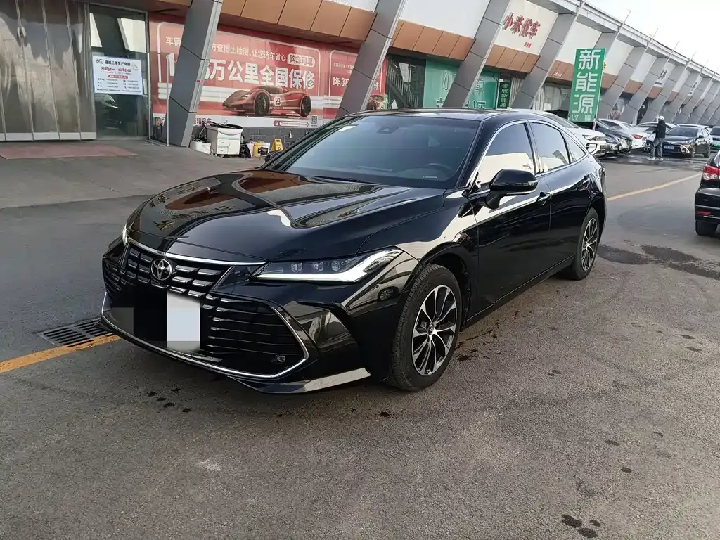 Toyota Avalon 2022 из CN, фото 1