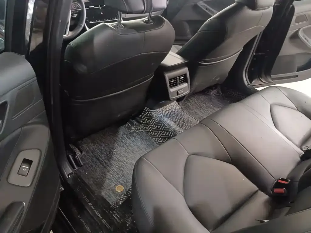 Toyota Avalon 2022 из CN, фото 4