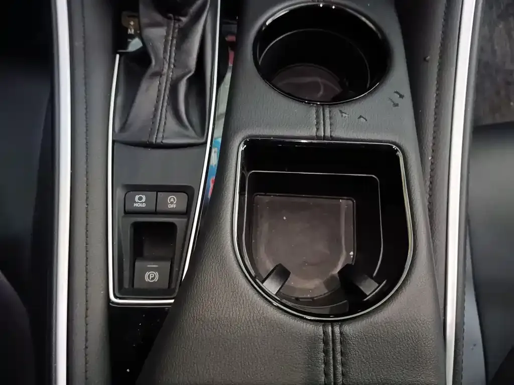Toyota Avalon 2022 из CN, фото 7