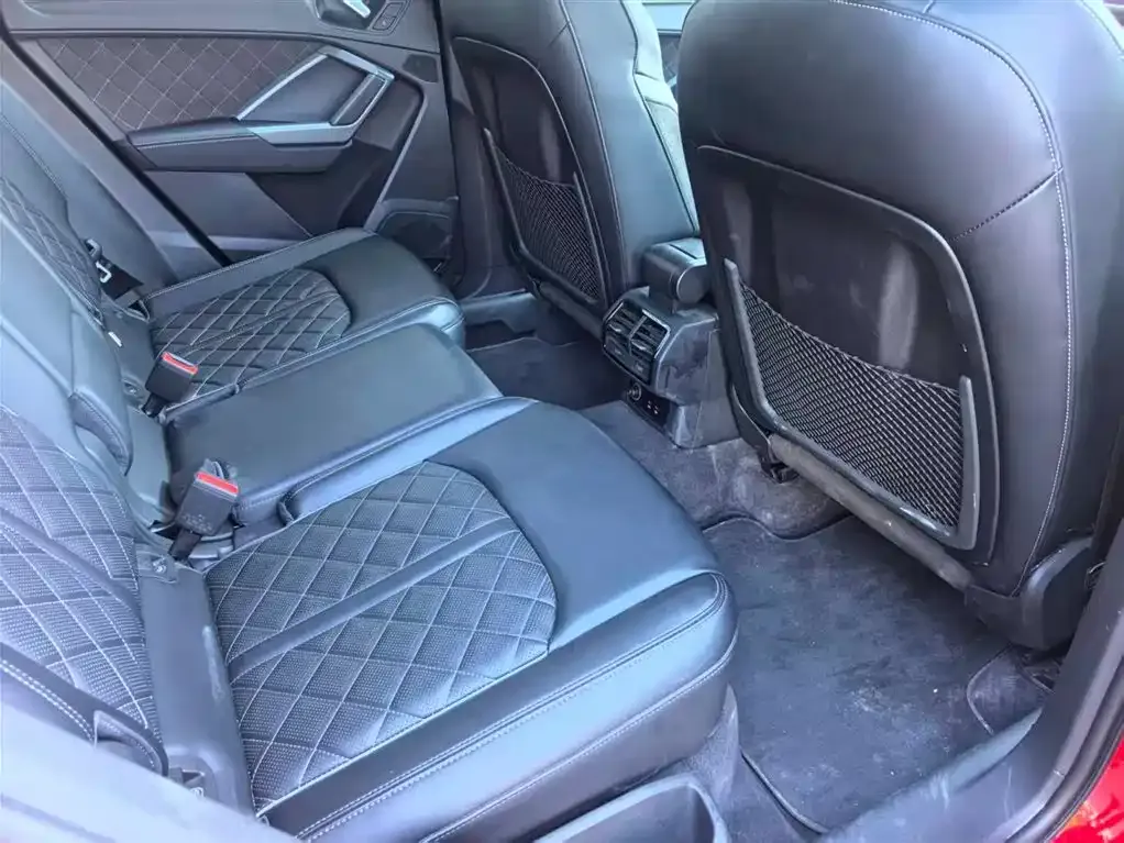 Audi Q3 2023 из CN, фото 2