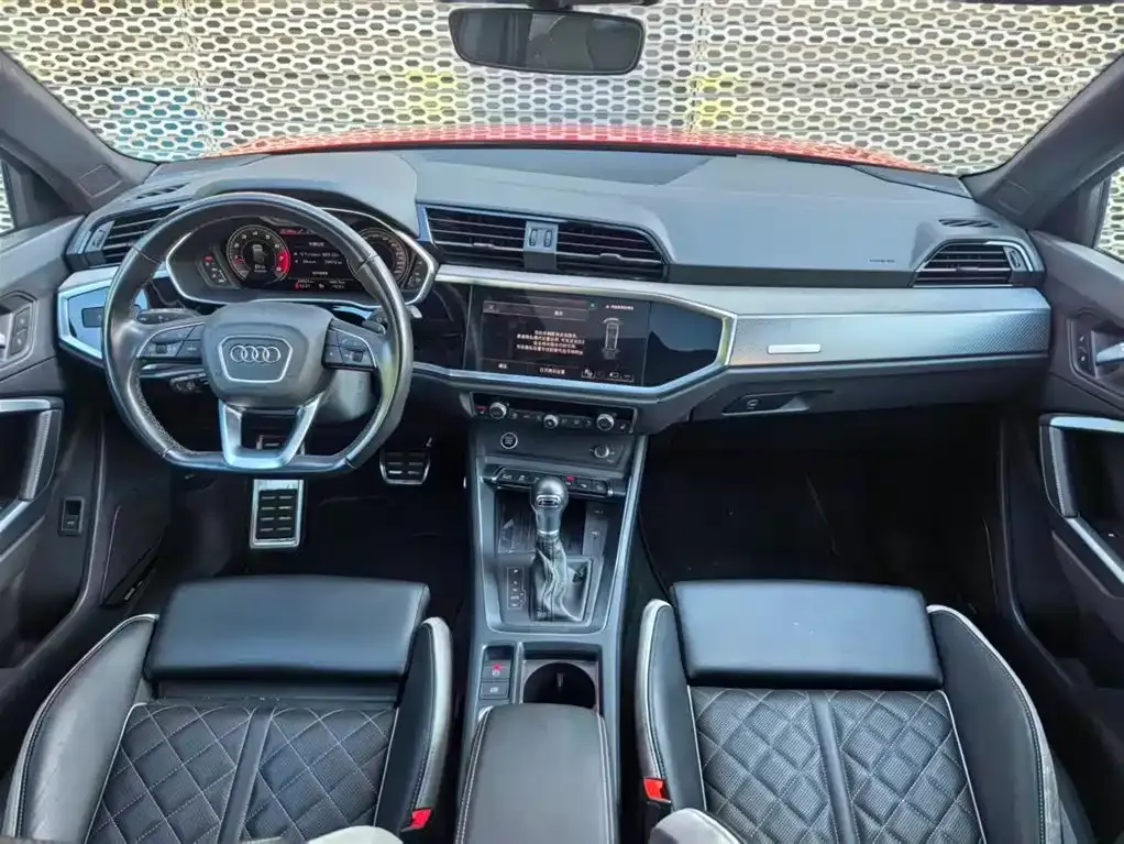 Audi Q3 2023 из CN, фото 8