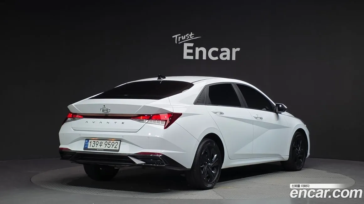 Hyundai AVANTE — фото 2