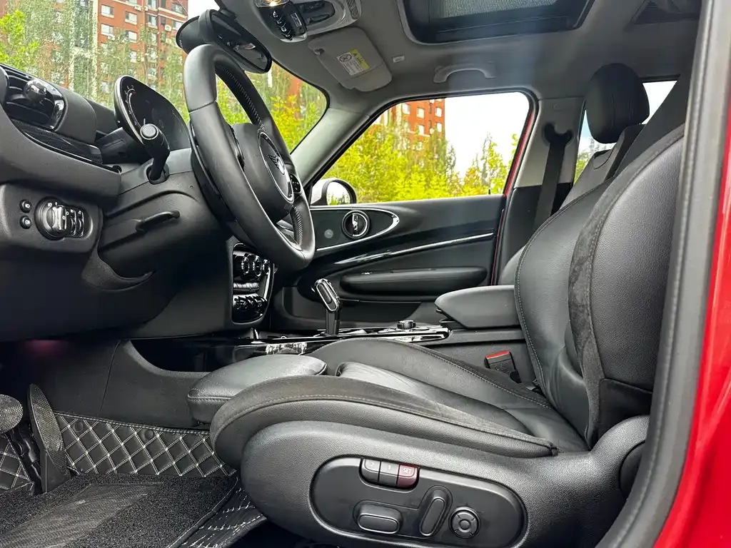 [object Object] Mini Clubman 2023 из CN, фото 10