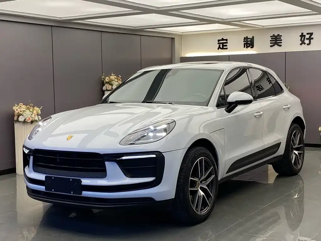 Porsche Macan — фото 1