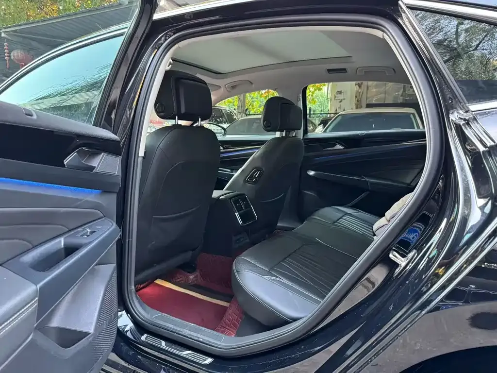 Volkswagen Passat 2022 из CN, фото 6