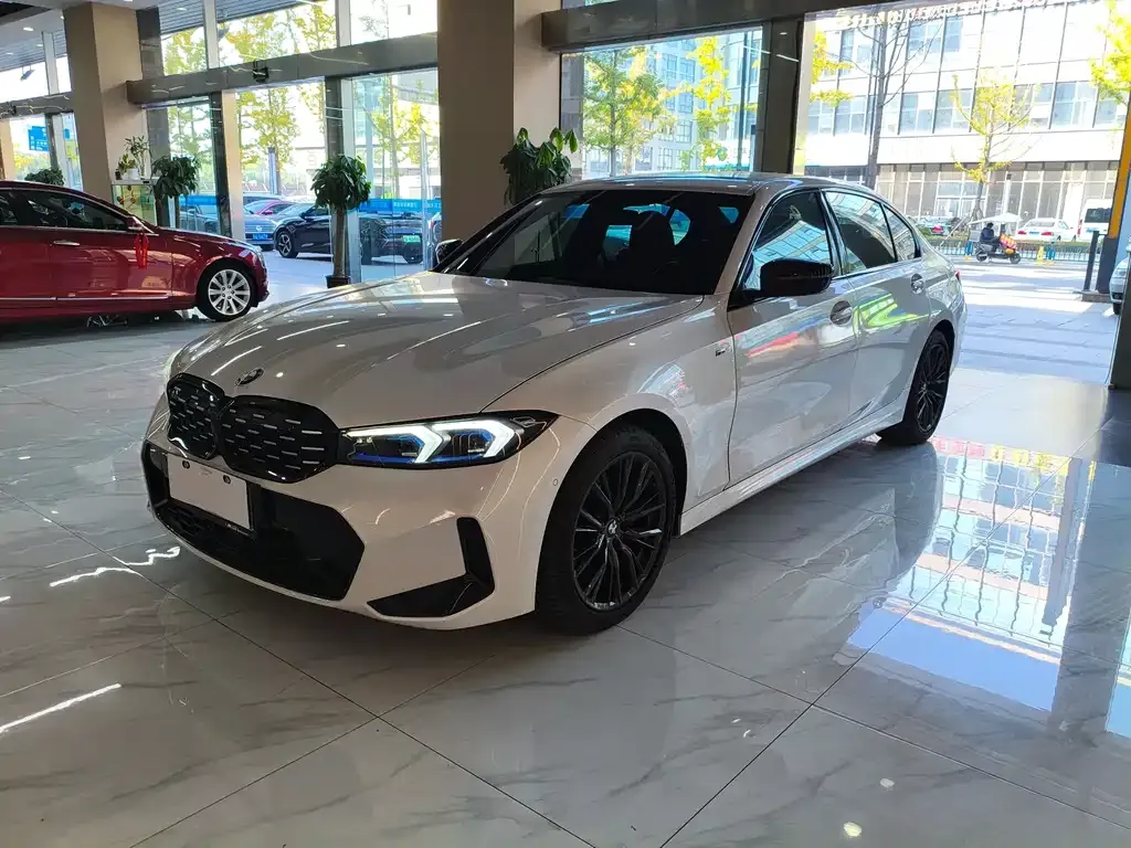 BMW 3 Series 2024 из CN, фото 1