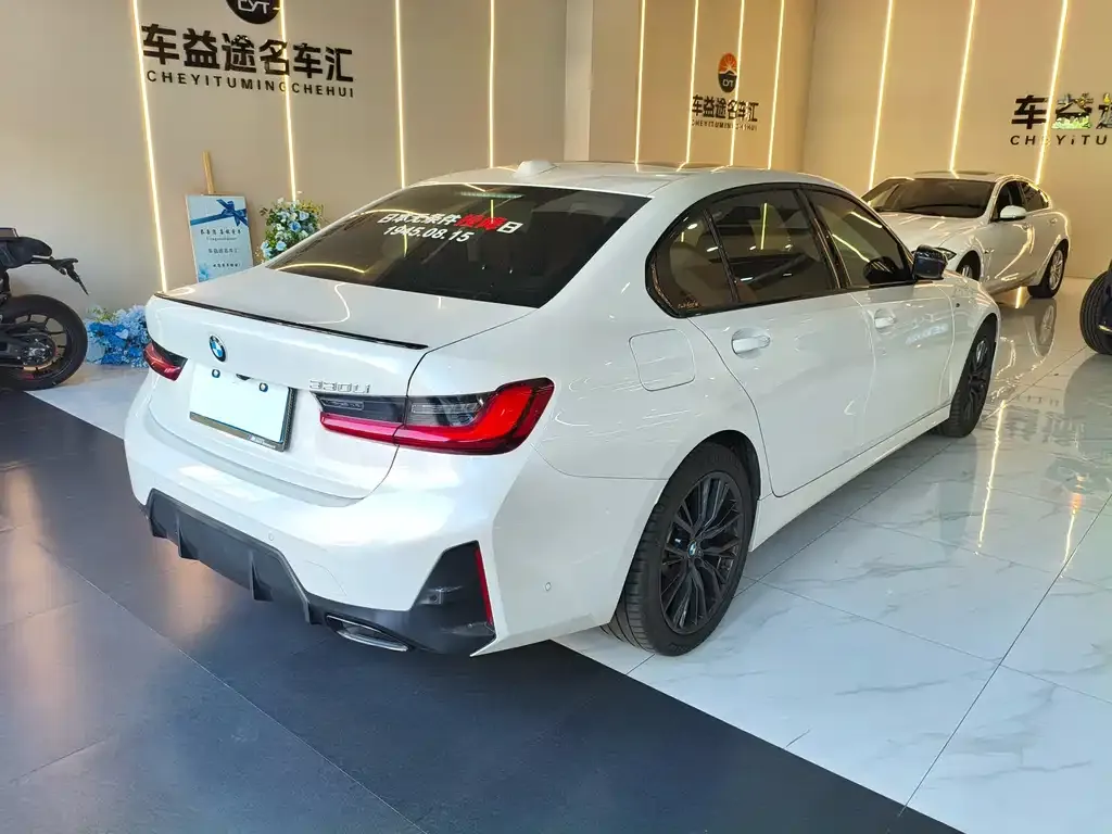 BMW 3 Series 2024 из CN, фото 7