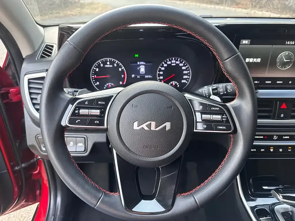 Kia KX3 — фото 10