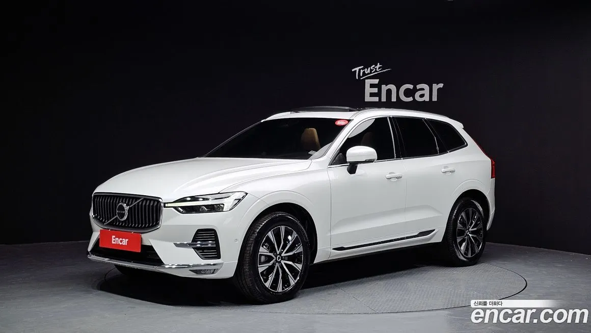 Volvo XC60 — фото 1