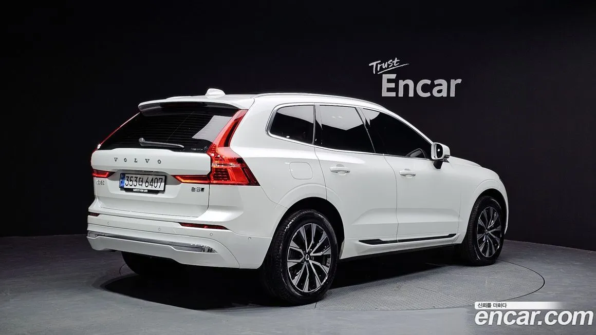 Volvo XC60 — фото 2