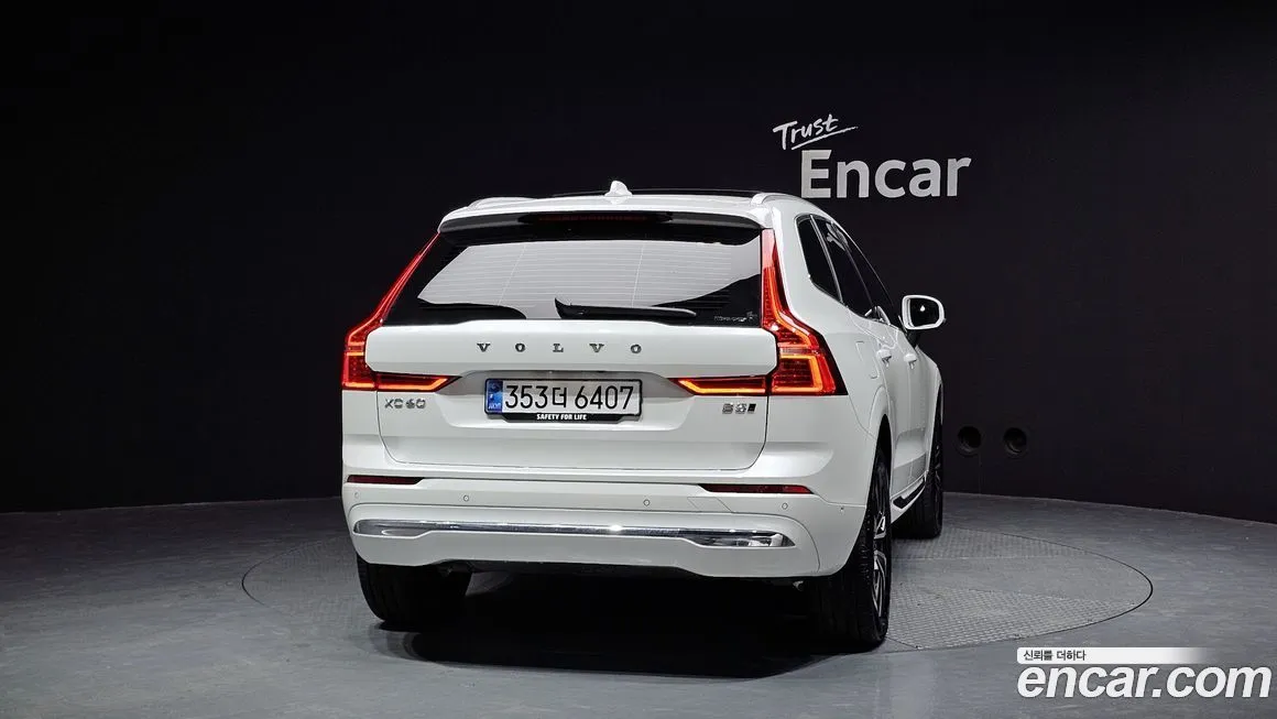 Volvo XC60 — фото 4