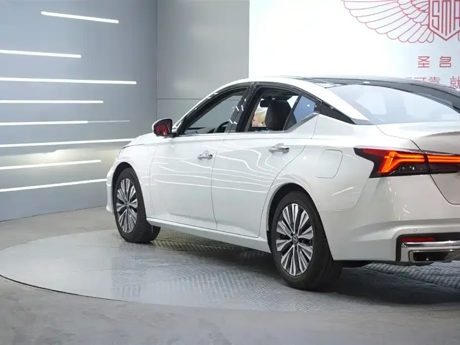 Nissan Teana 2023 из CN, фото 3