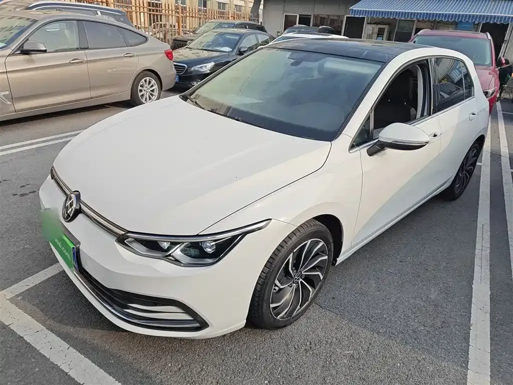 Volkswagen Golf 2021 из CN, фото 2