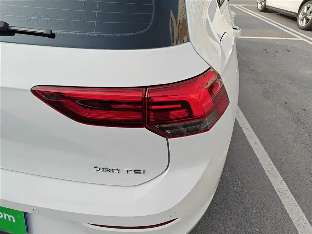 Volkswagen Golf 2021 из CN, фото 8
