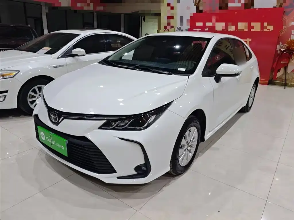 Toyota Corolla 2024 из CN, фото 1