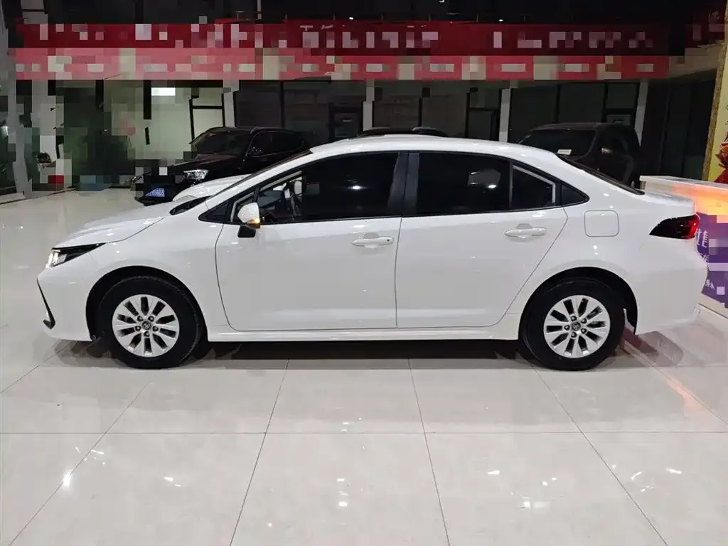 Toyota Corolla 2024 из CN, фото 5
