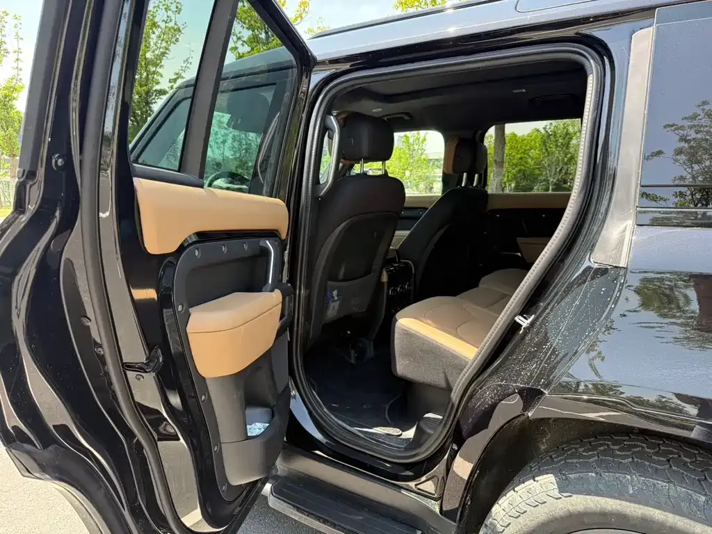 Land Rover Defender 2025 из CN, фото 7