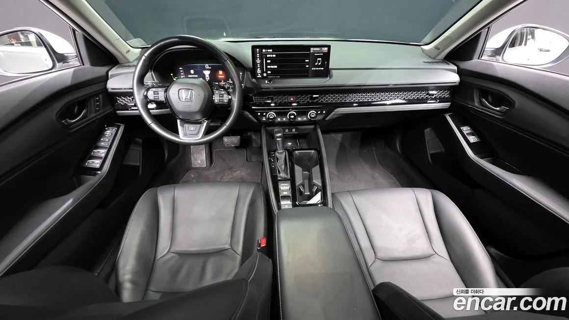 Honda Accord — фото 7