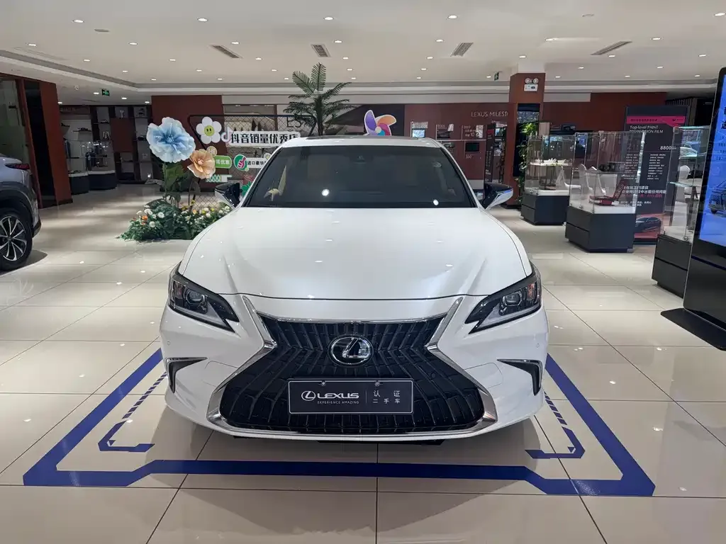 Lexus ES 2022 из CN, фото 2